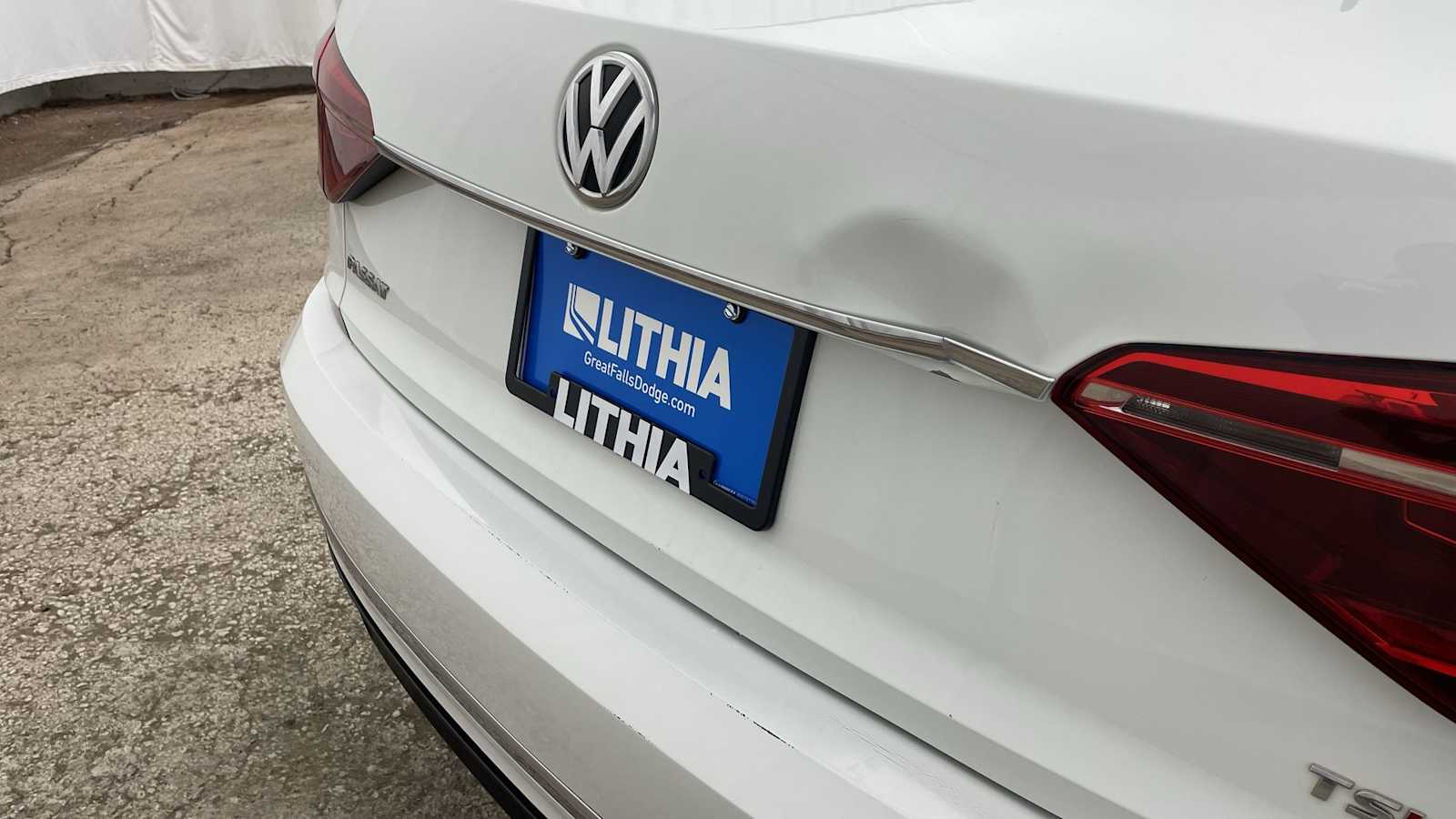 Thumbnail: 2017 Volkswagen Passat - 37