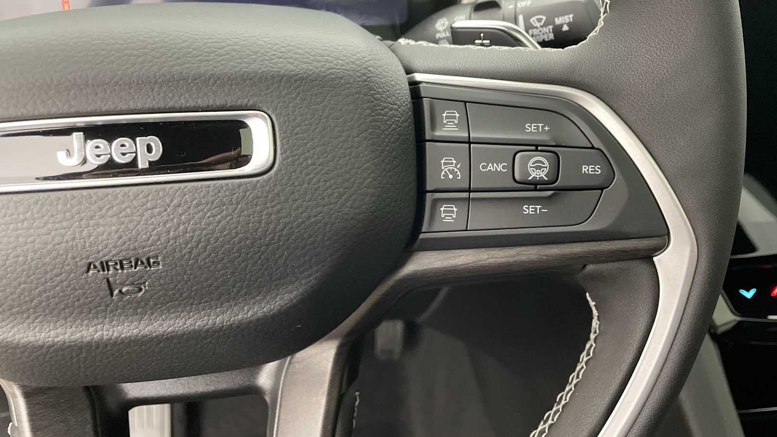 Thumbnail: 2026 Jeep Grand Cherokee - 16