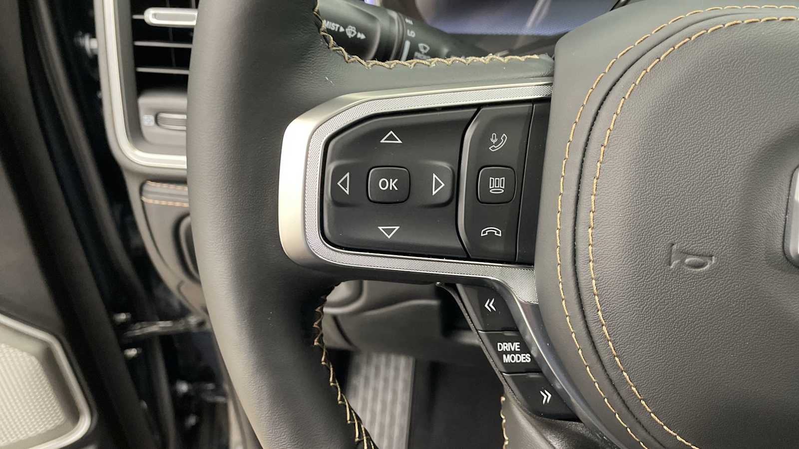 Thumbnail: 2026 RAM 1500 - 15