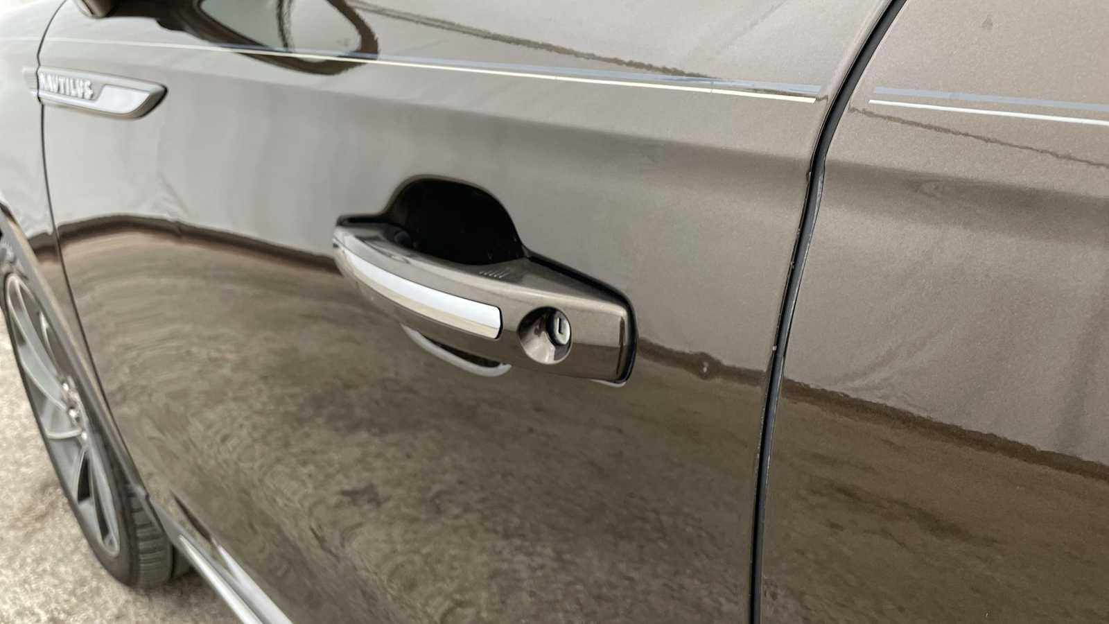 Thumbnail: 2019 Lincoln Nautilus - 45