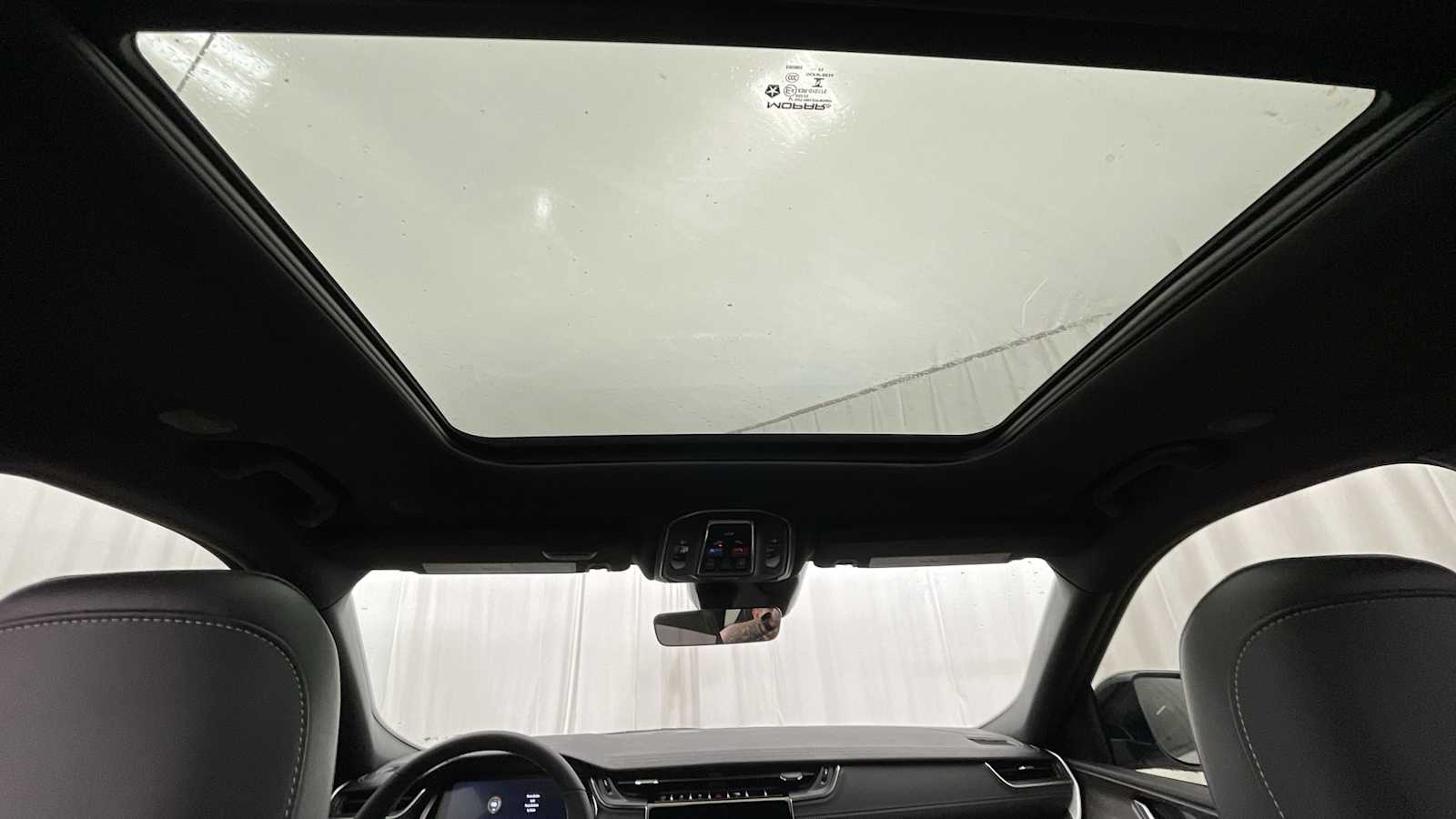 Thumbnail: 2025 Jeep Grand Cherokee - 9