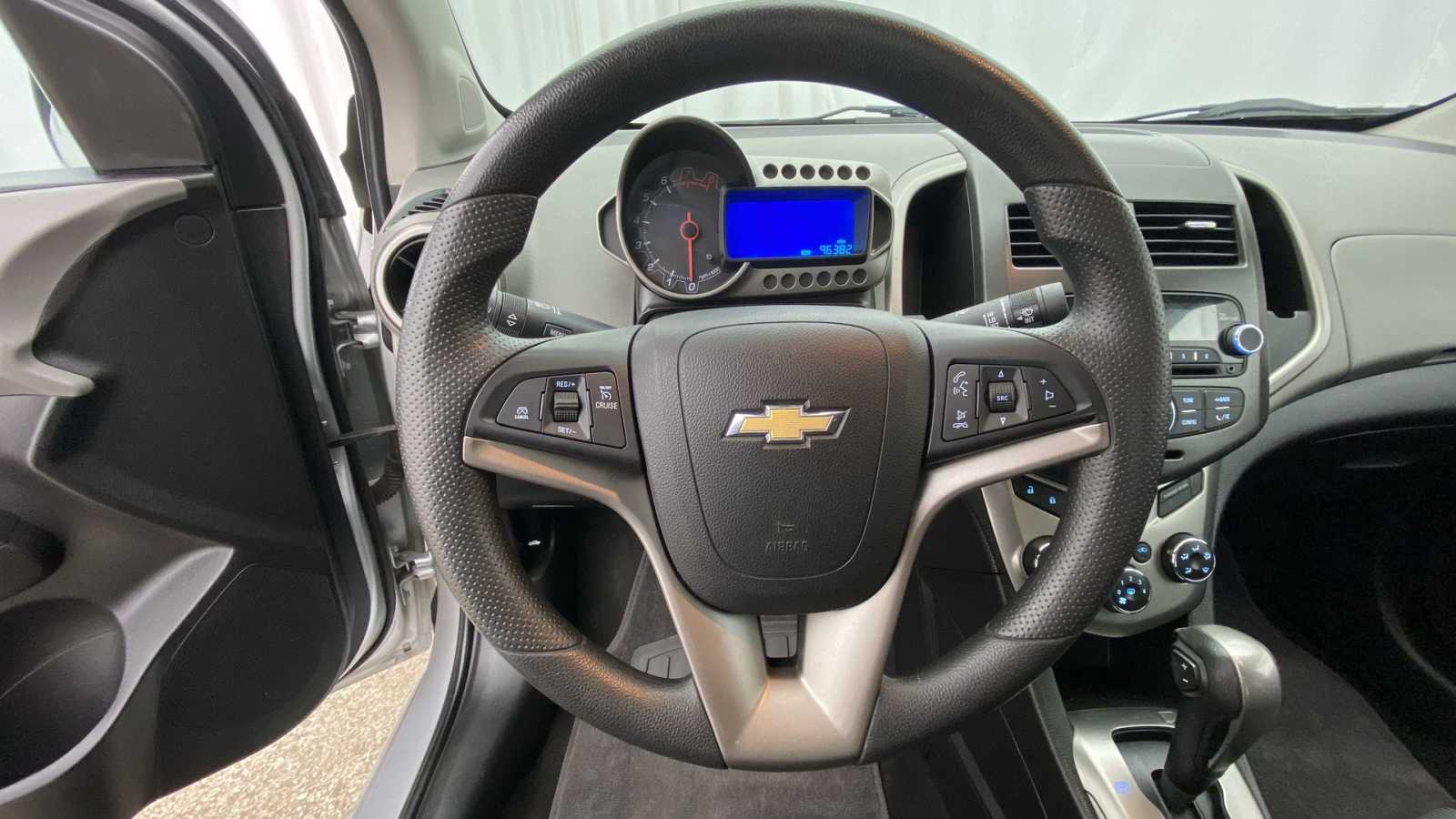 2014 Chevrolet Sonic LT 18