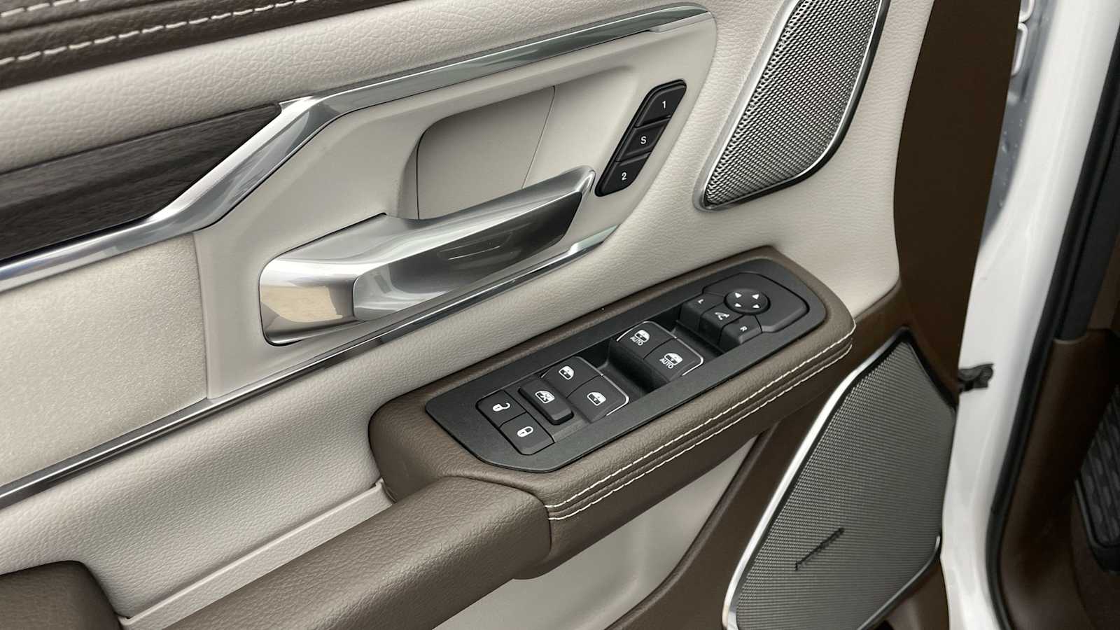 Thumbnail: 2026 RAM 1500 - 7