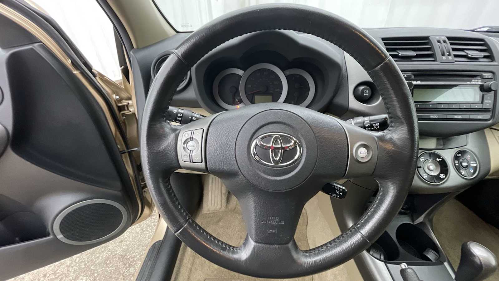 Thumbnail: 2012 Toyota RAV4 - 12