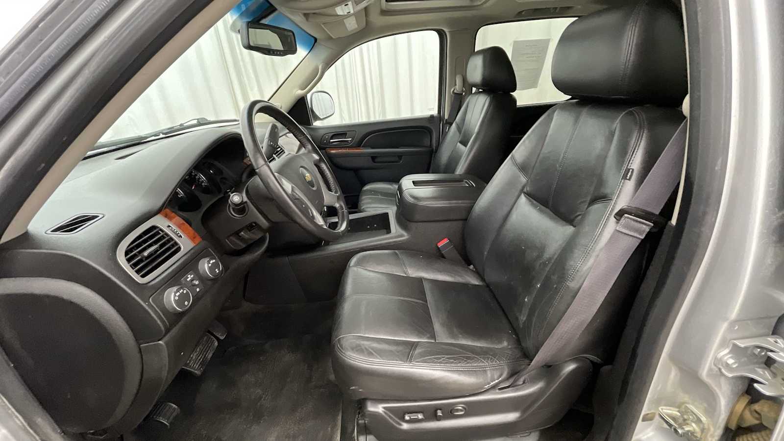 Thumbnail: 2014 Chevrolet Suburban - 5