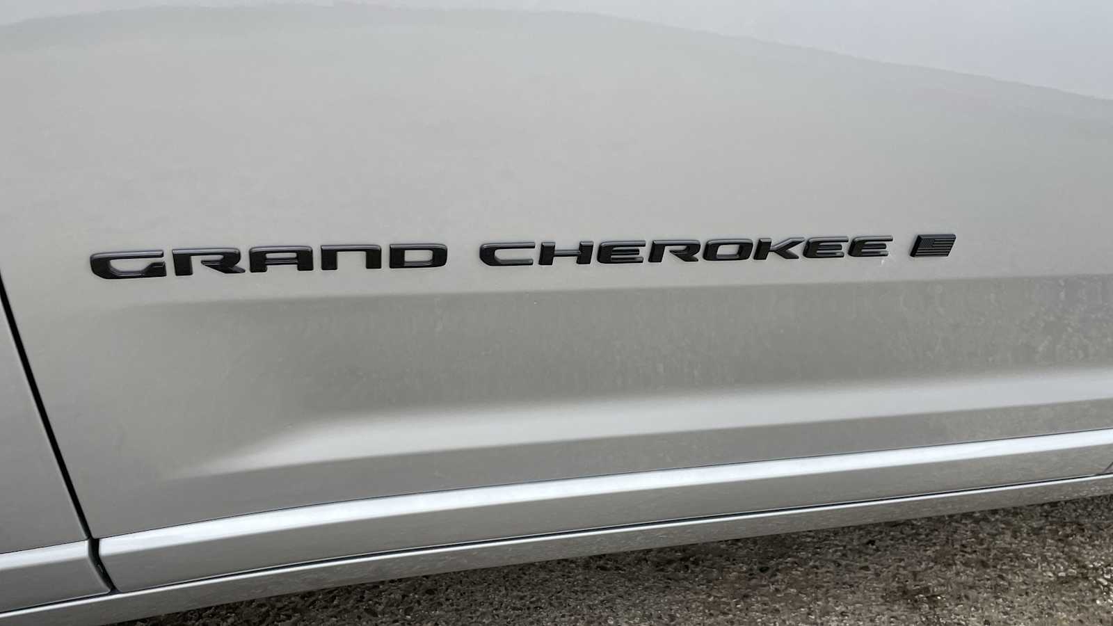 Thumbnail: 2025 Jeep Grand Cherokee - 44