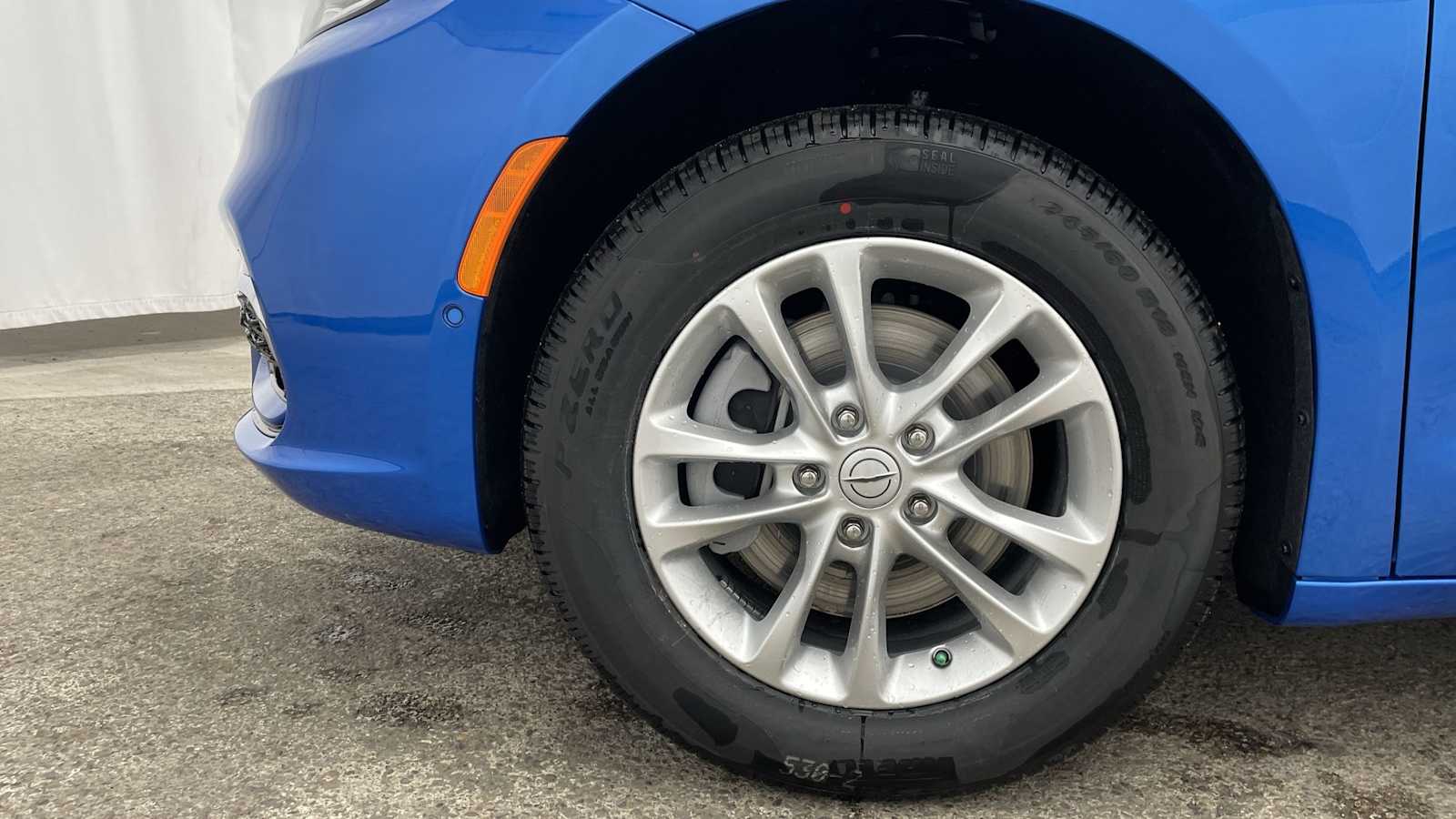 Thumbnail: 2026 Chrysler Pacifica - 43