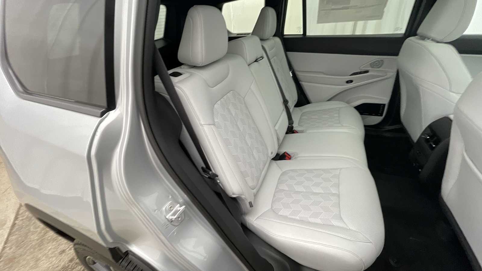 Thumbnail: 2026 Jeep Cherokee - 11