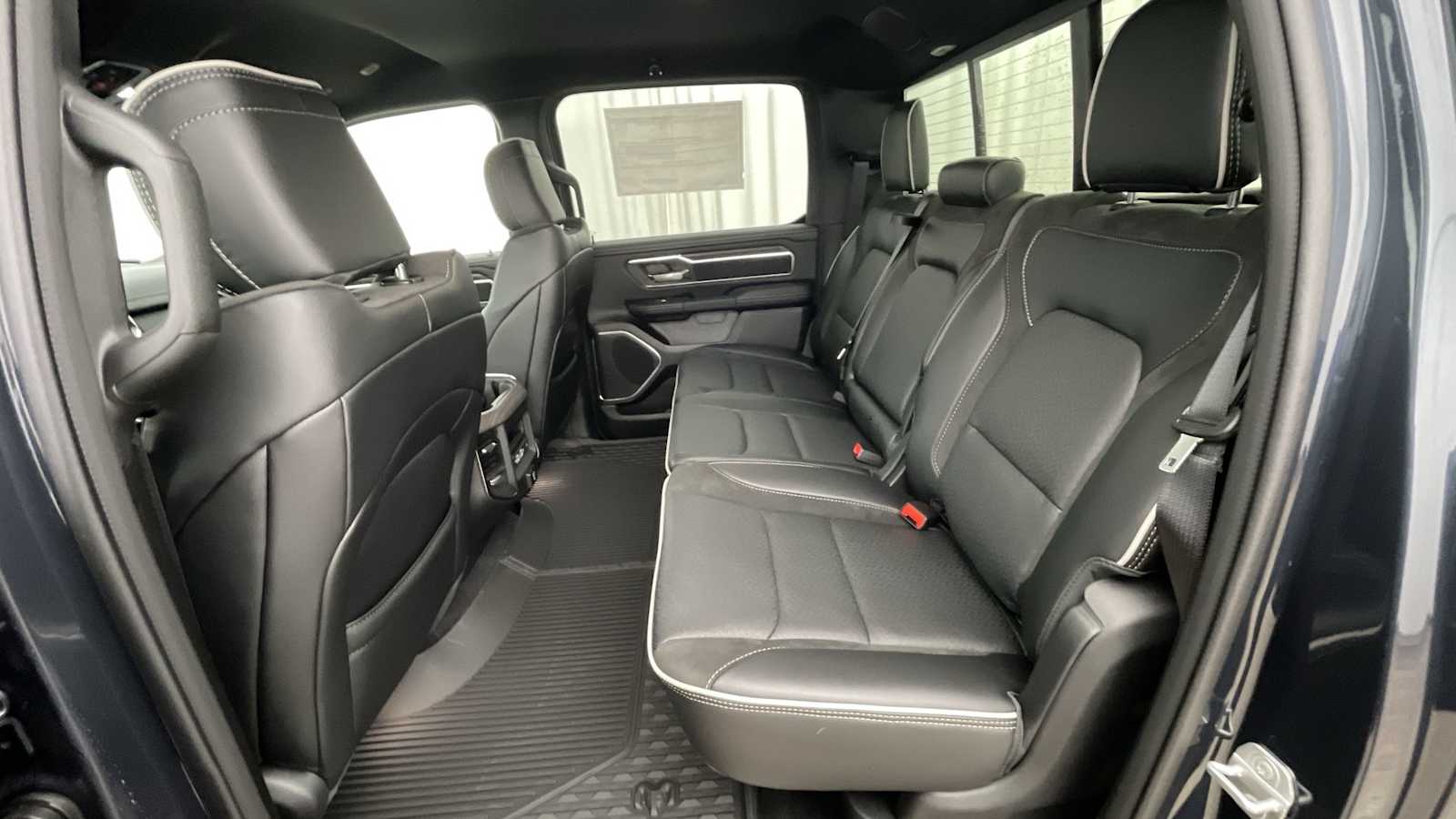 Thumbnail: 2026 RAM 1500 - 9