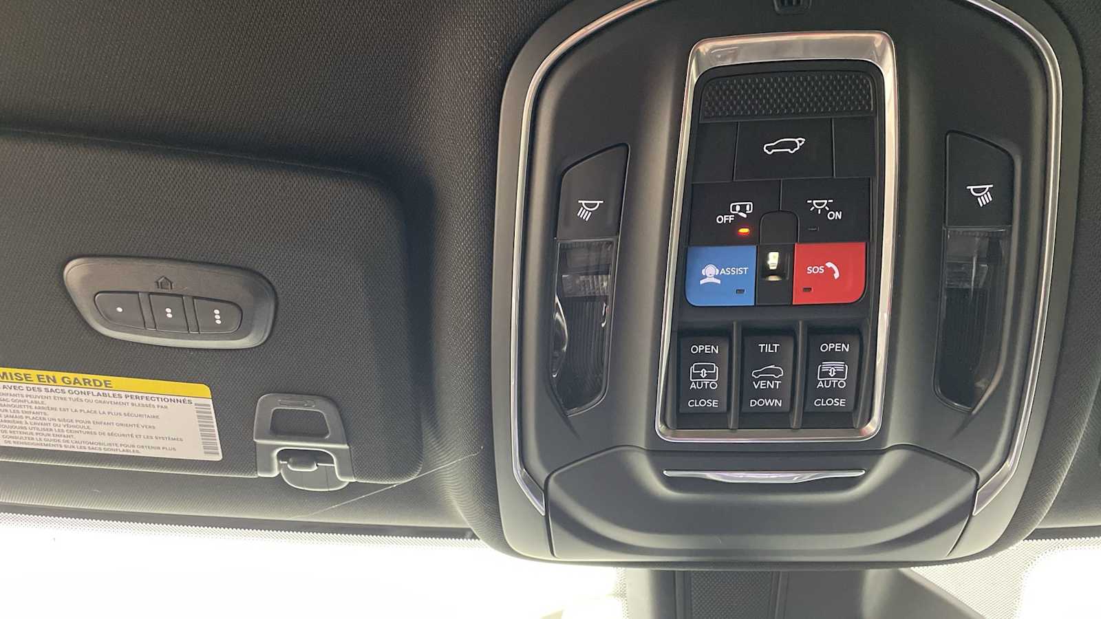 Thumbnail: 2025 Jeep Grand Cherokee - 26