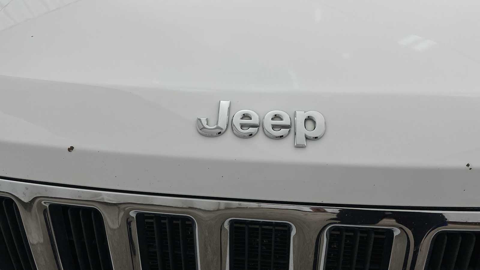 Thumbnail: 2012 Jeep Liberty - 36
