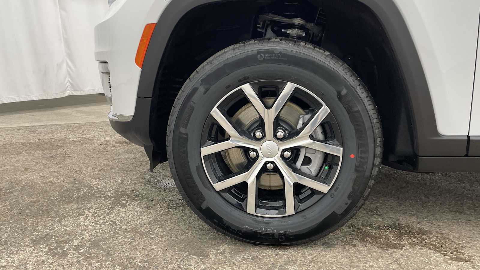 Thumbnail: 2025 Jeep Grand Cherokee - 44