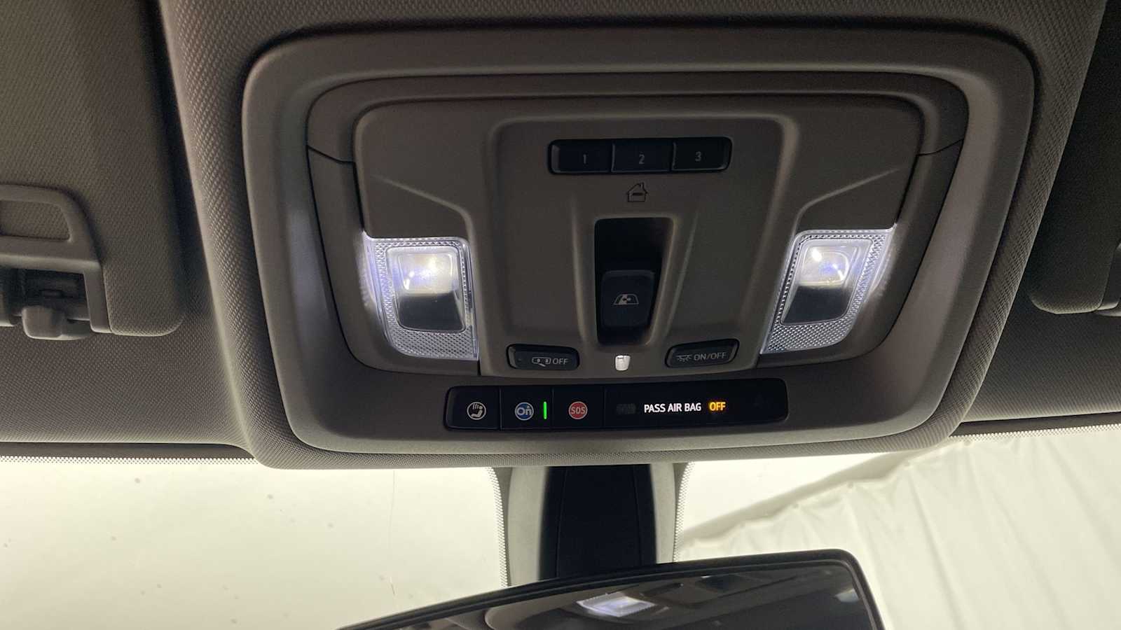 Thumbnail: 2019 Chevrolet Silverado 1500 - 21