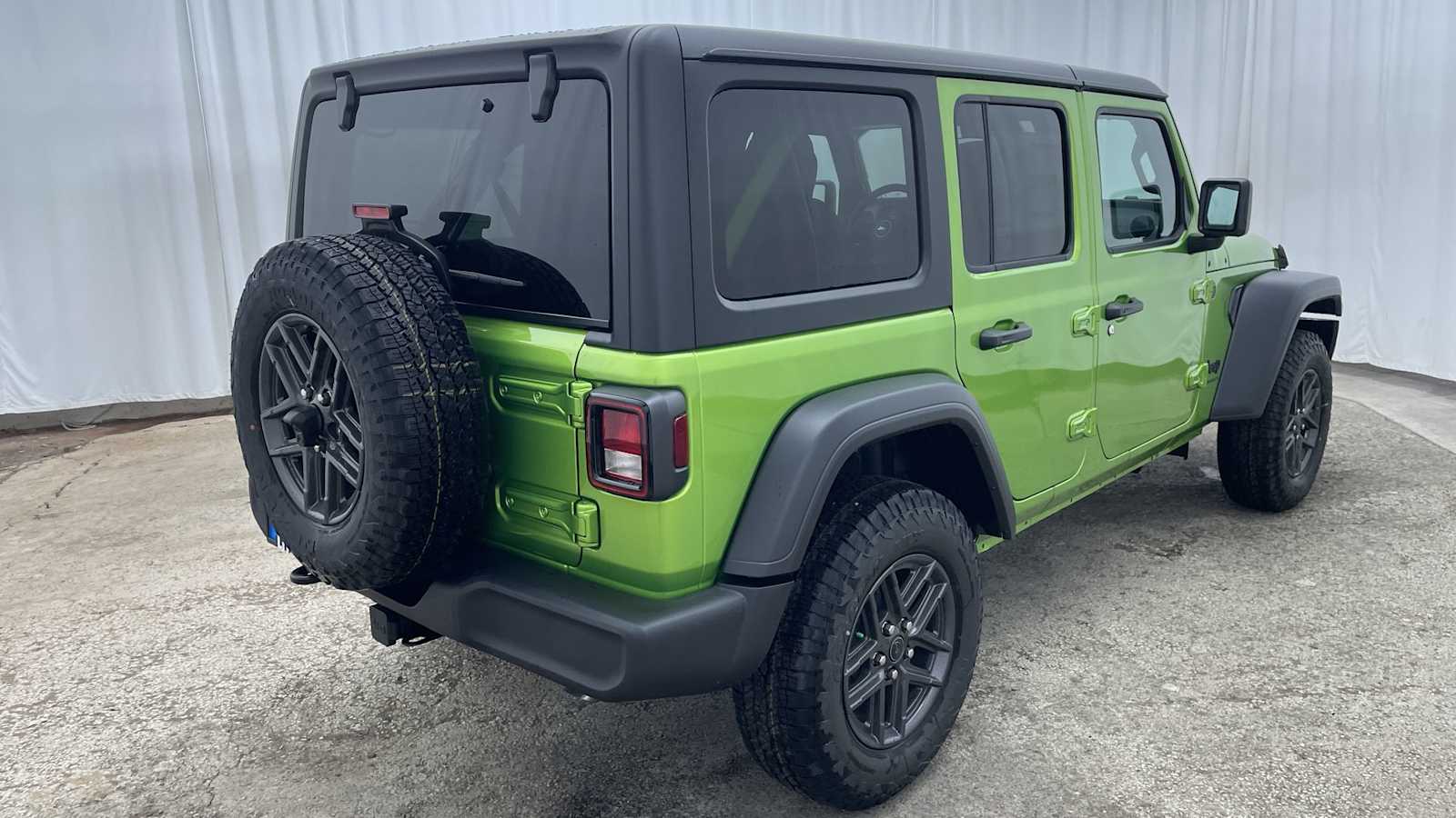 Thumbnail: 2026 Jeep Wrangler - 36