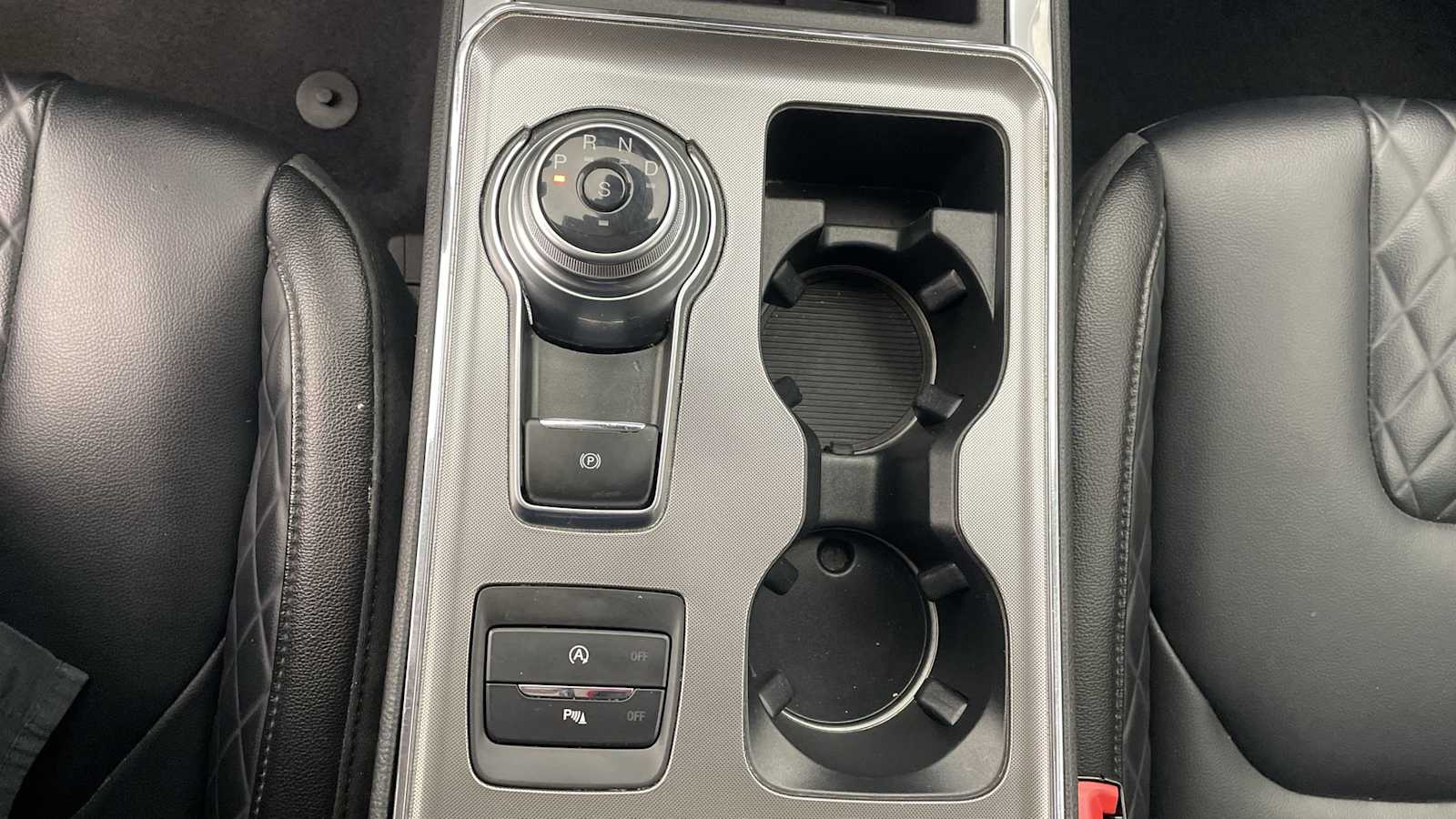 Thumbnail: 2024 Ford Edge - 19