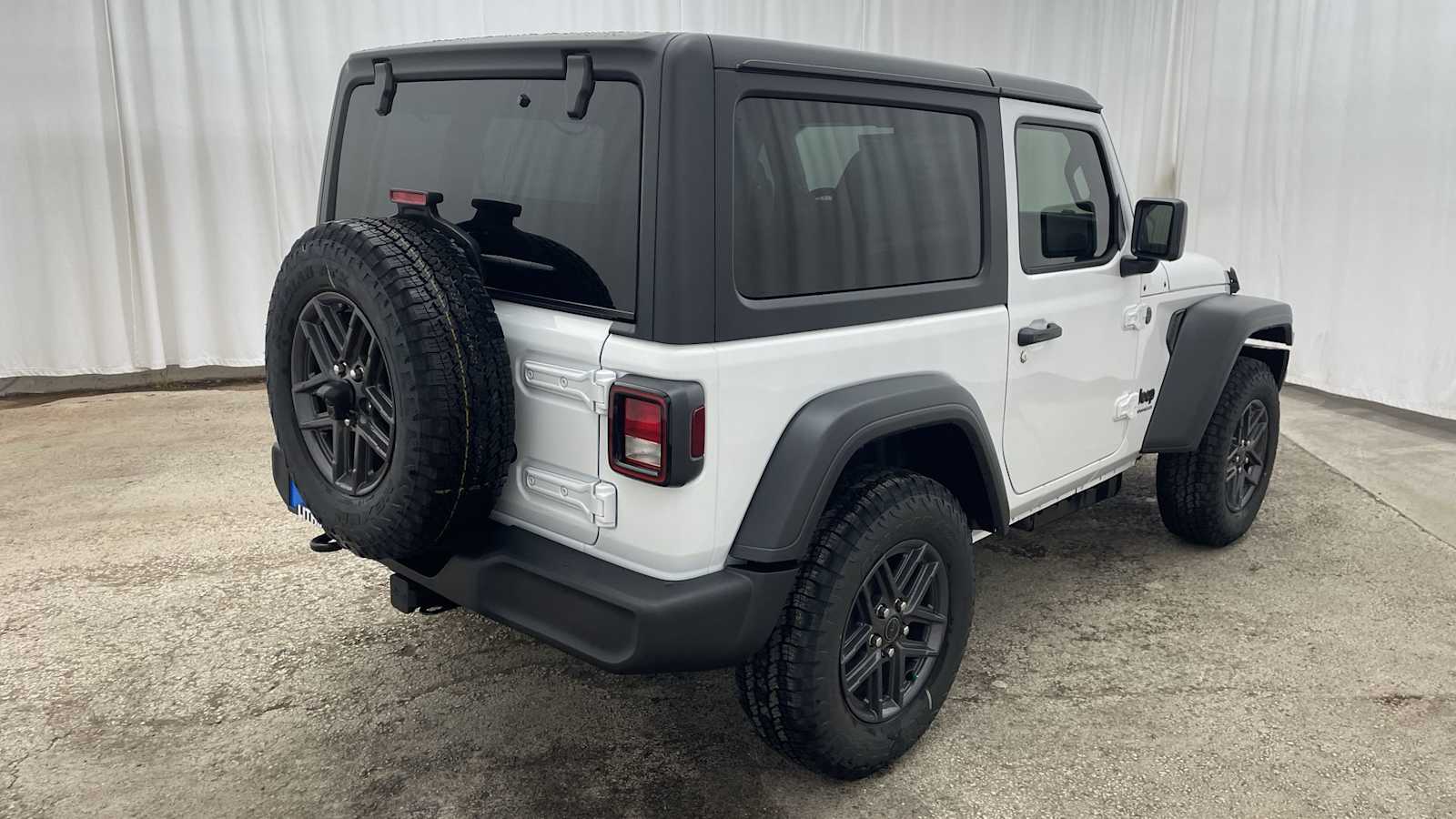 Thumbnail: 2026 Jeep Wrangler - 34