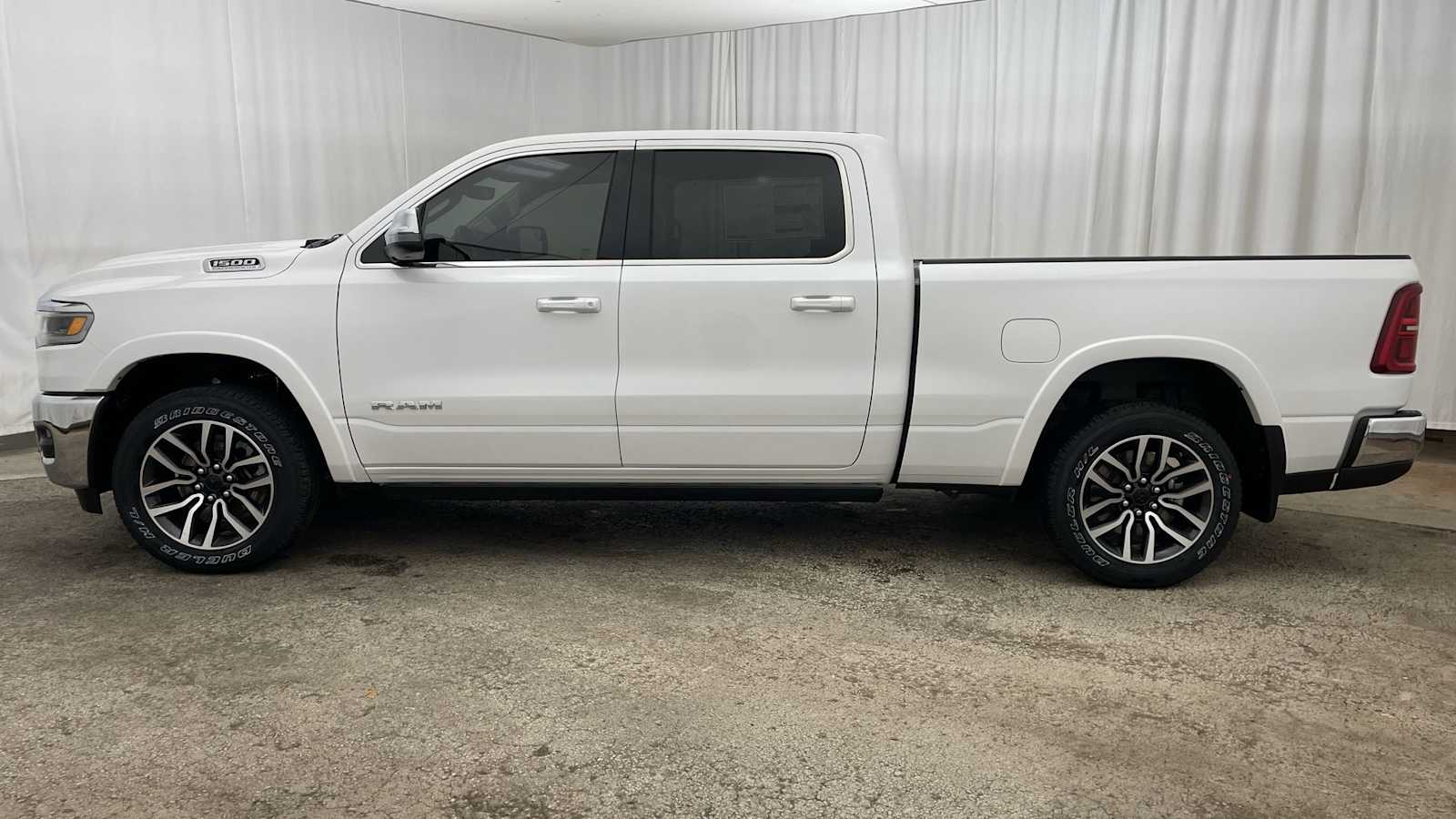 Thumbnail: 2026 RAM 1500 - 32