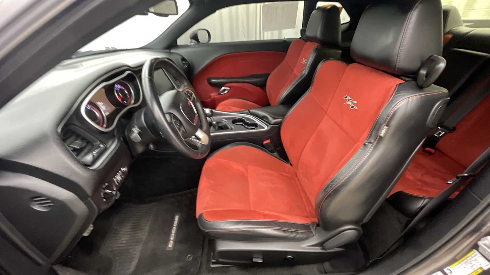 Thumbnail: 2015 Dodge Challenger - 6