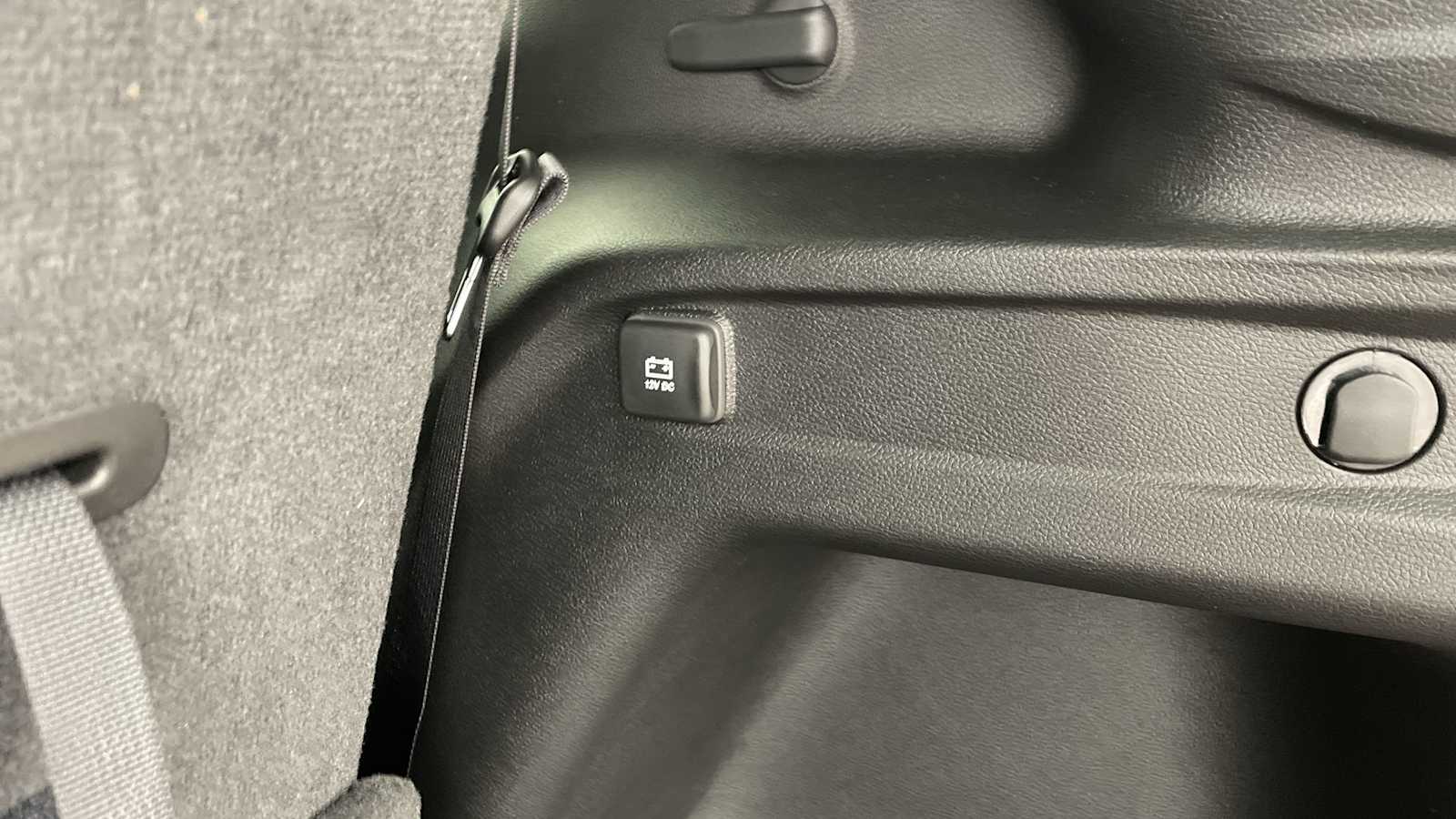 Thumbnail: 2025 Jeep Grand Cherokee - 30