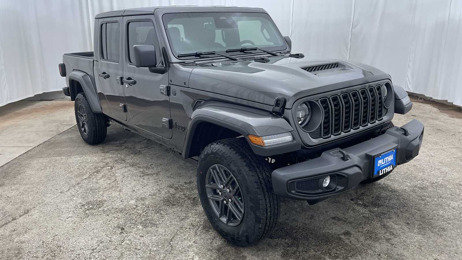 Thumbnail: 2026 Jeep Gladiator - 35