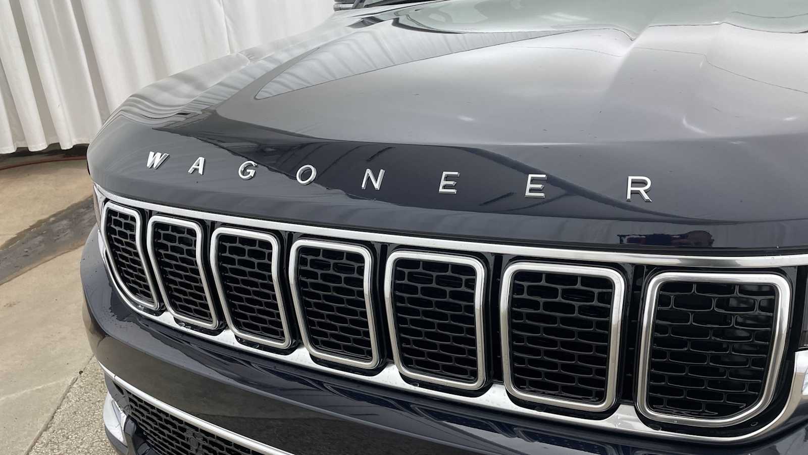 Thumbnail: 2025 Jeep Wagoneer - 40