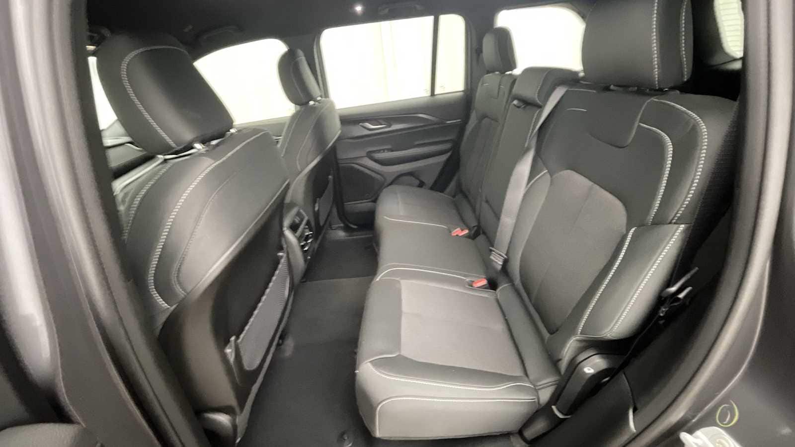 Thumbnail: 2025 Jeep Grand Cherokee - 8