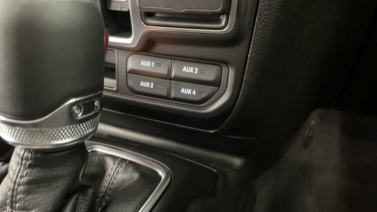 Thumbnail: 2026 Jeep Gladiator - 25