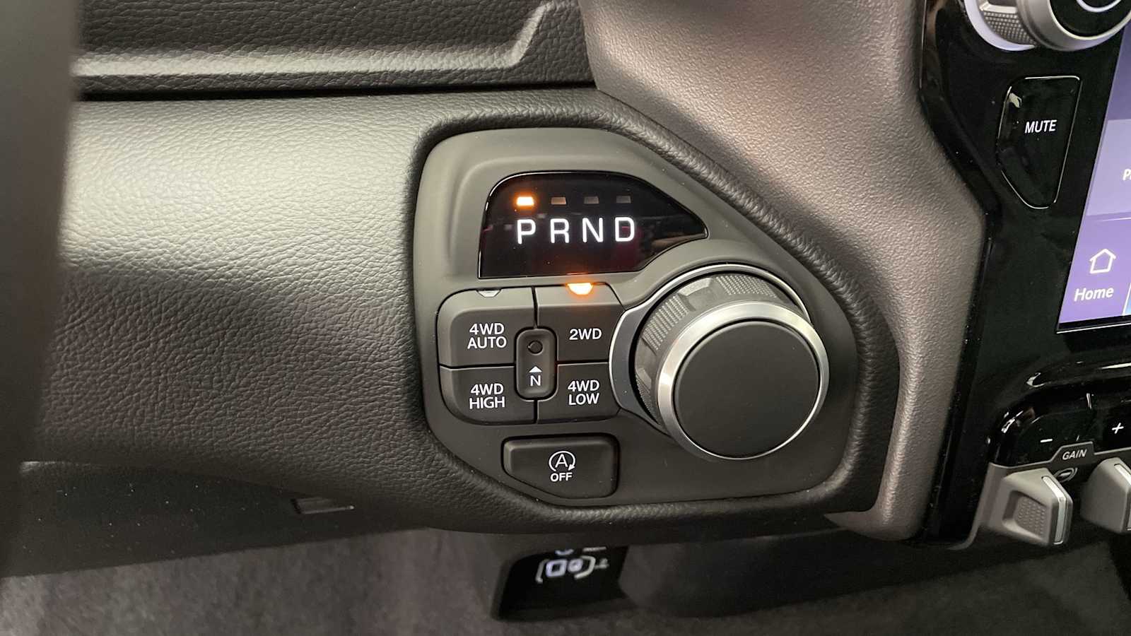 Thumbnail: 2026 RAM 1500 - 19