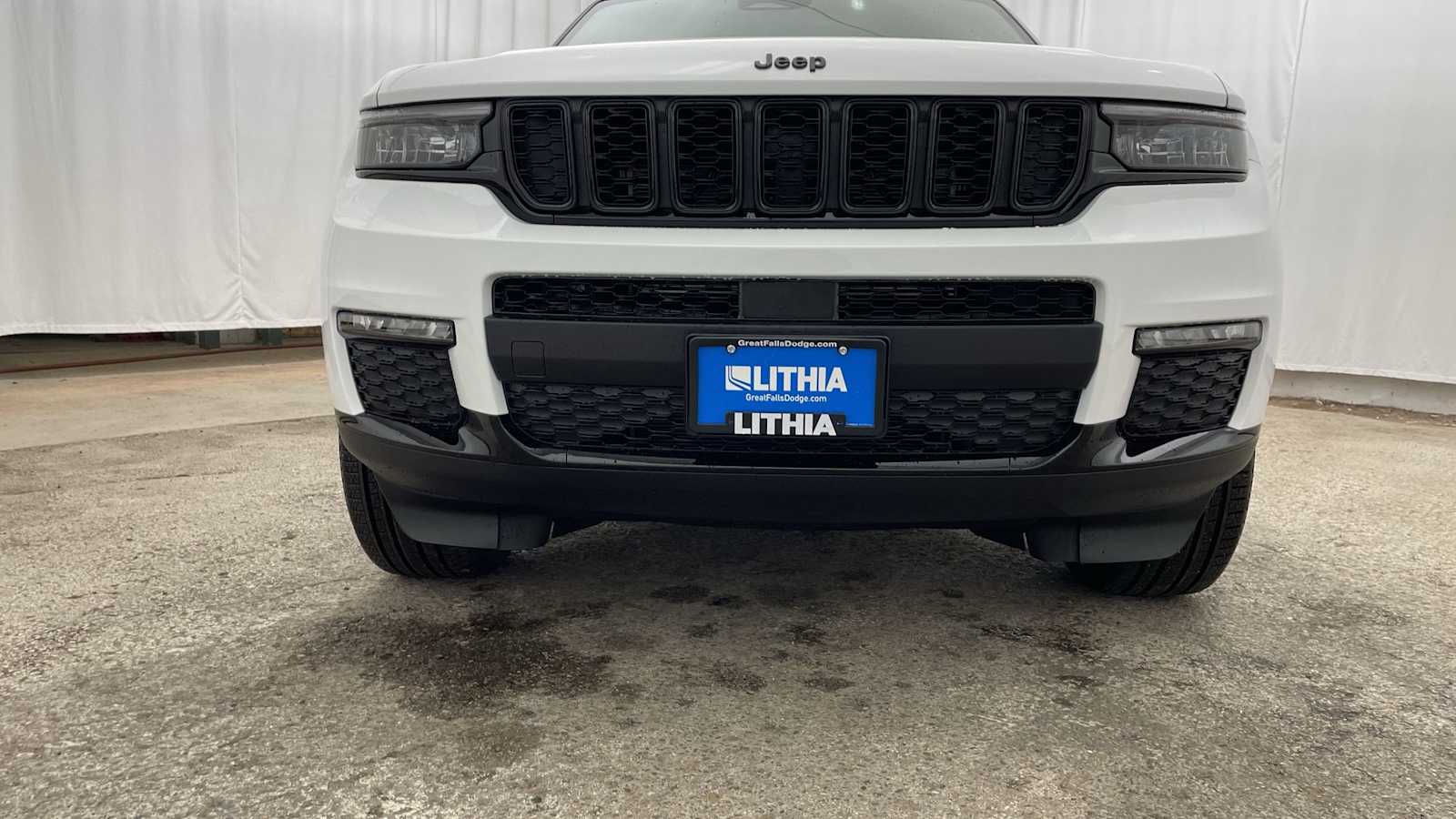 Thumbnail: 2025 Jeep Grand Cherokee - 41