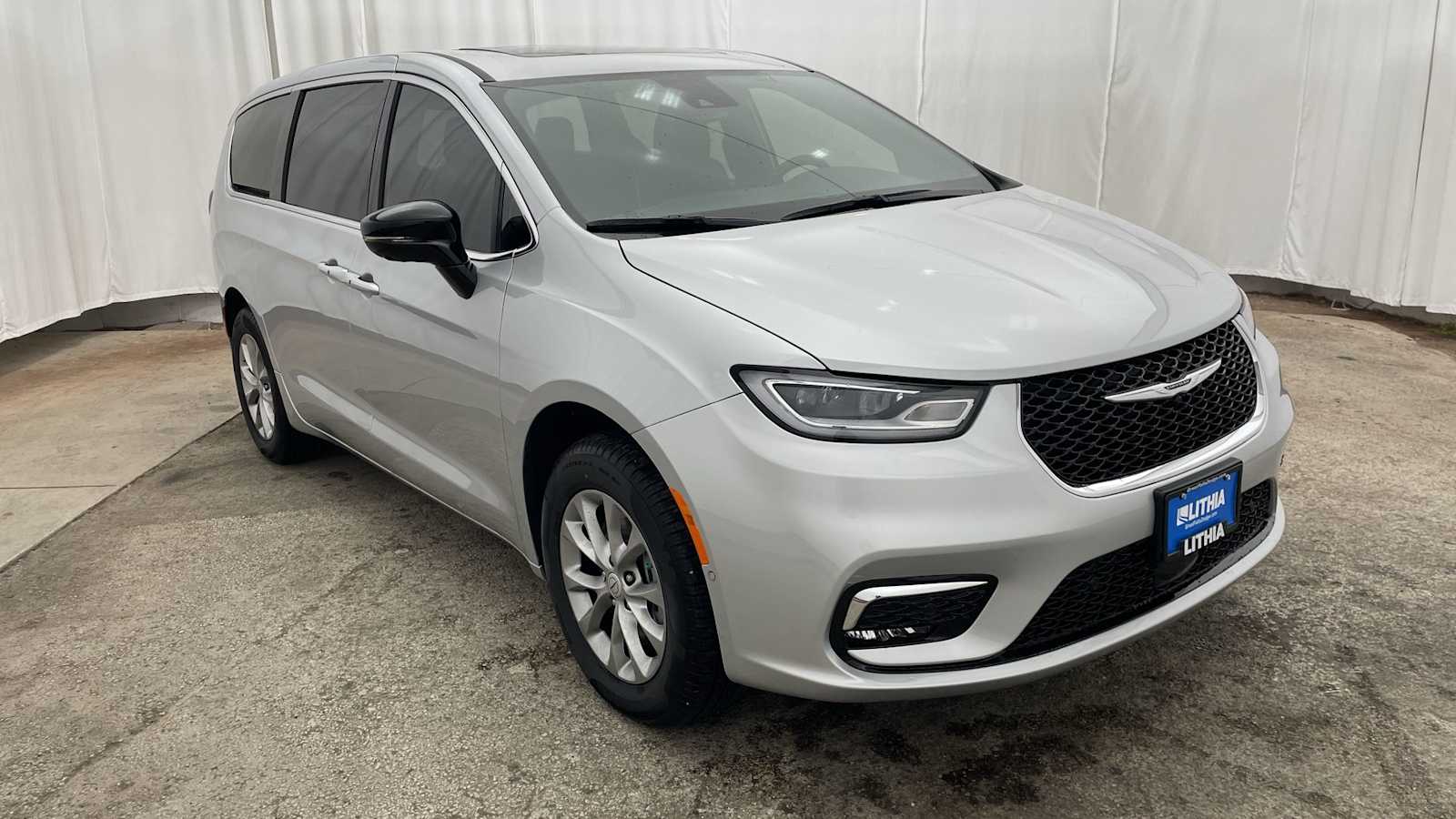 Thumbnail: 2026 Chrysler Pacifica - 41