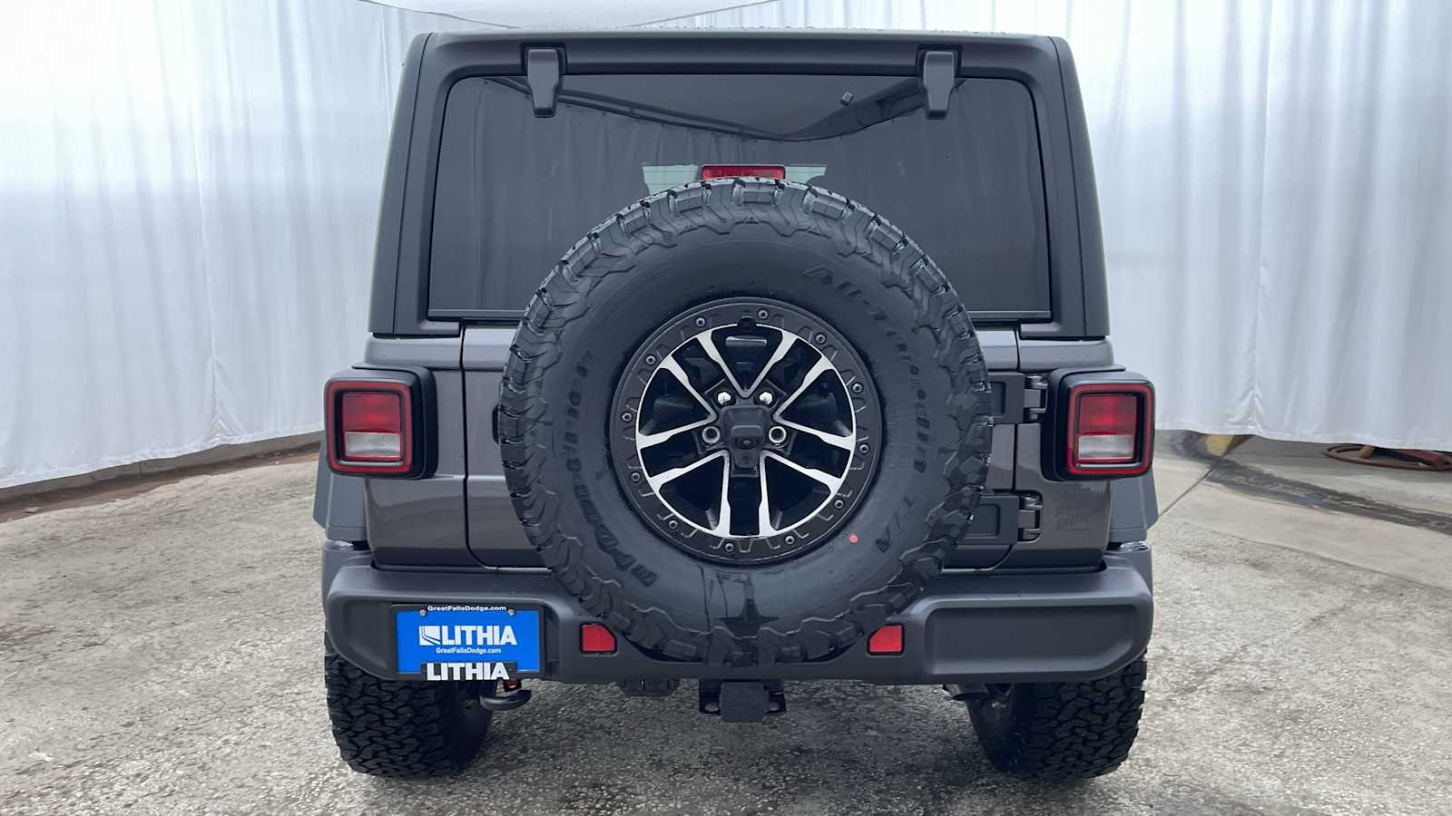 Thumbnail: 2026 Jeep Wrangler - 35