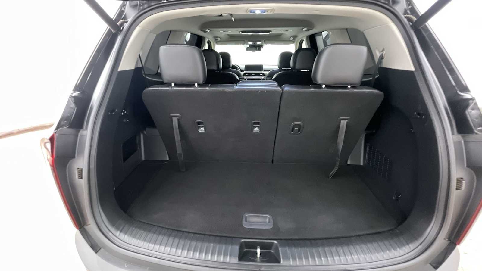 Thumbnail: 2021 Kia Telluride - 32