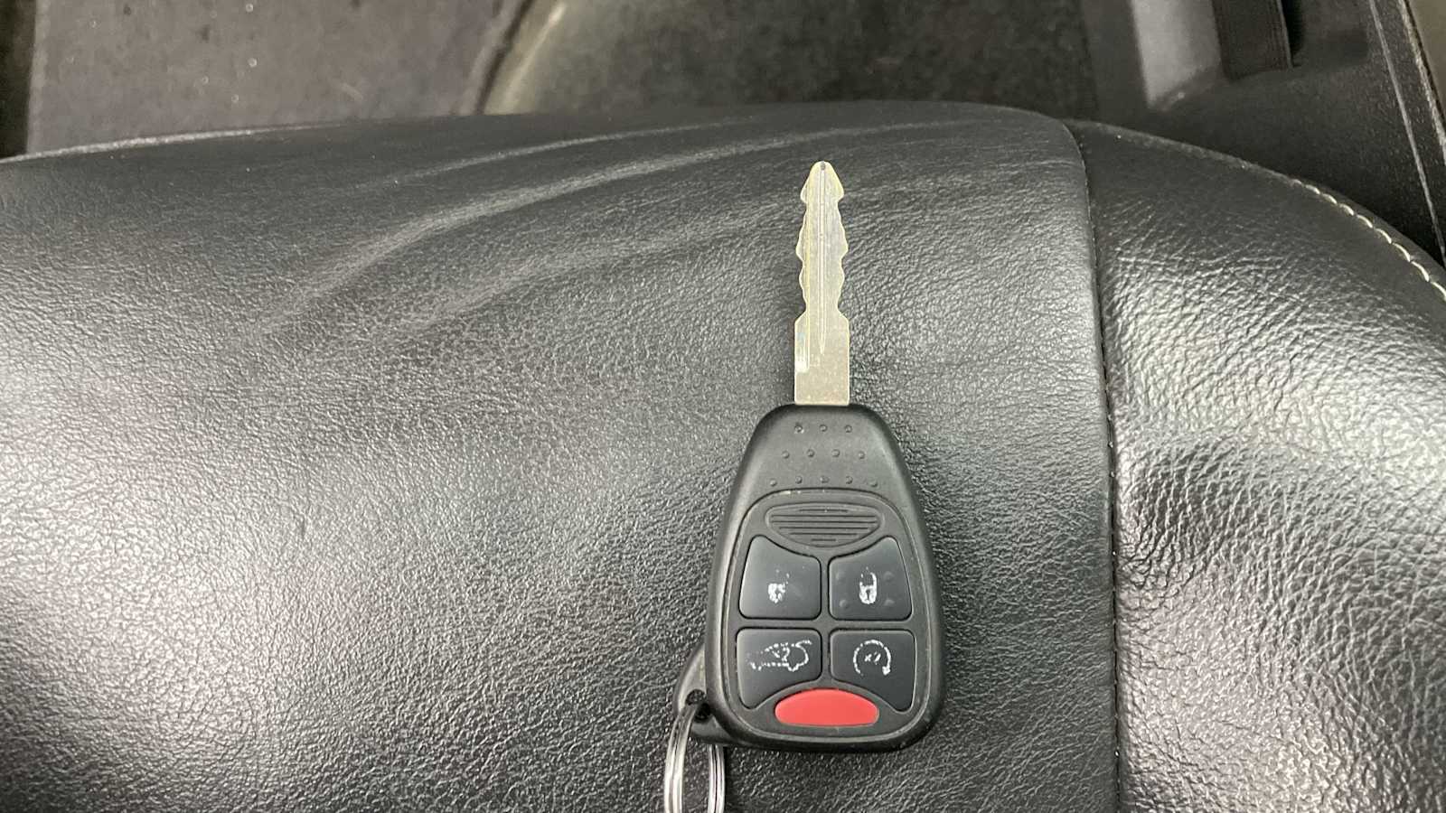 Thumbnail: 2012 Jeep Liberty - 22