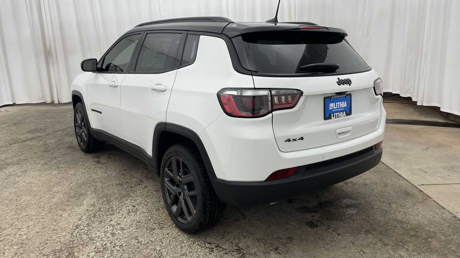Thumbnail: 2026 Jeep Compass - 29