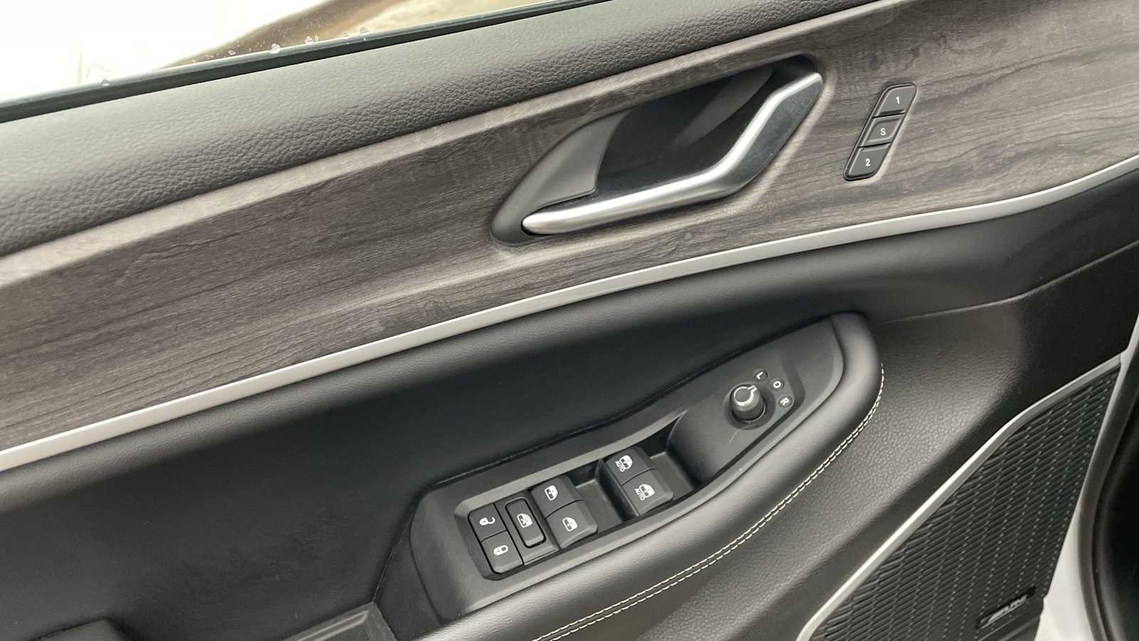 Thumbnail: 2023 Jeep Grand Cherokee - 7