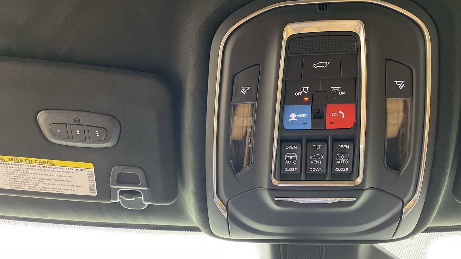 Thumbnail: 2025 Jeep Grand Cherokee - 26