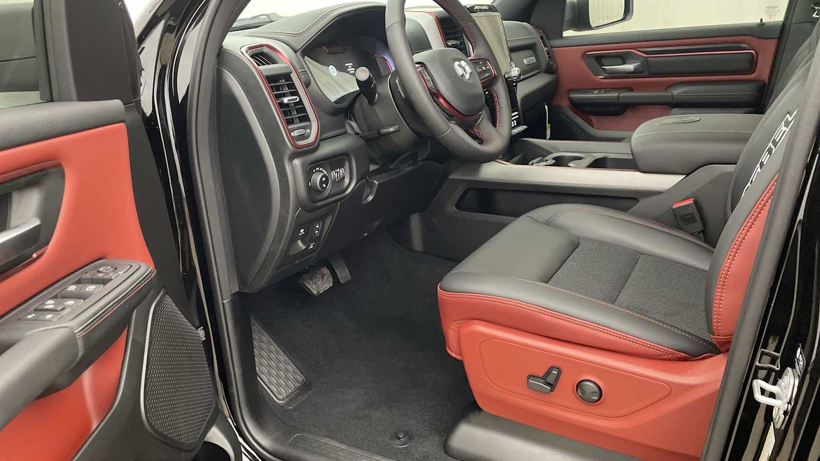 Thumbnail: 2026 RAM 1500 - 2