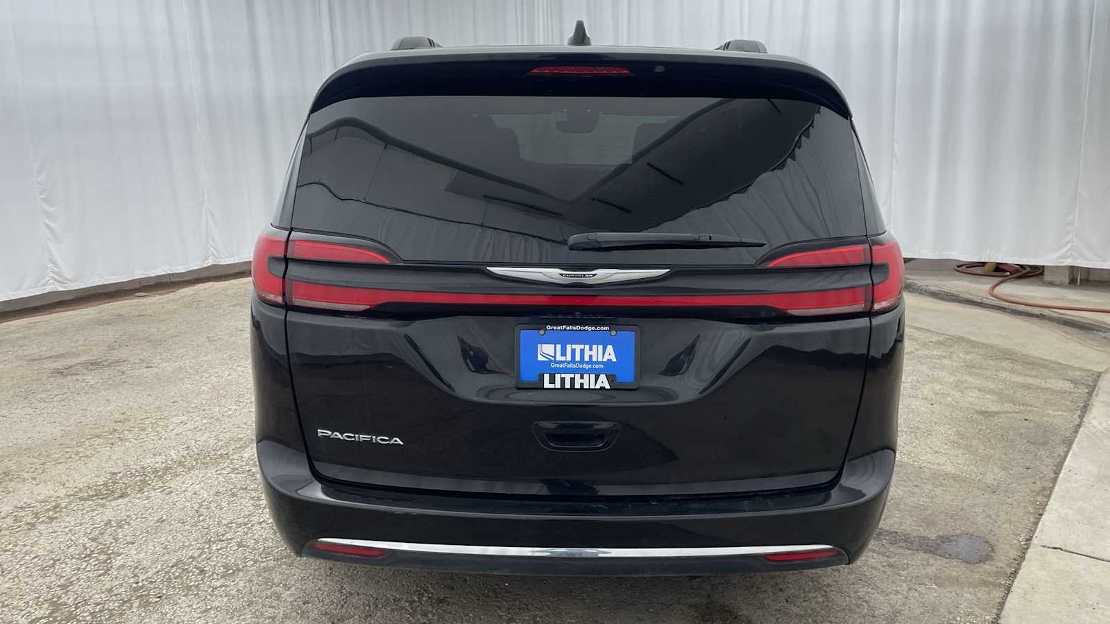 Thumbnail: 2022 Chrysler Pacifica - 33