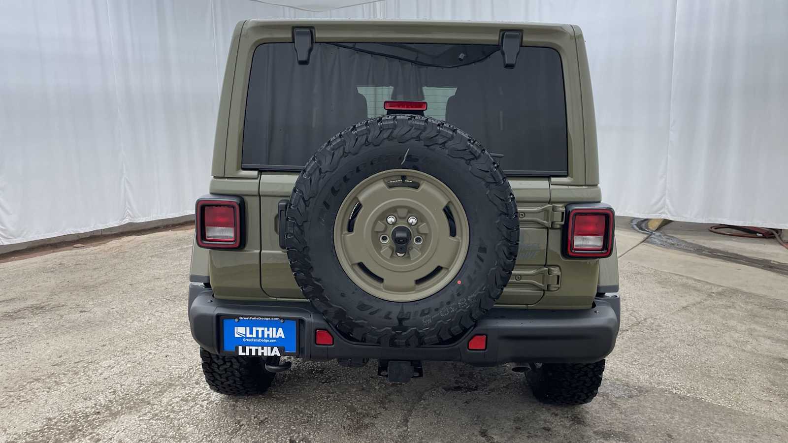 Thumbnail: 2026 Jeep Wrangler - 33