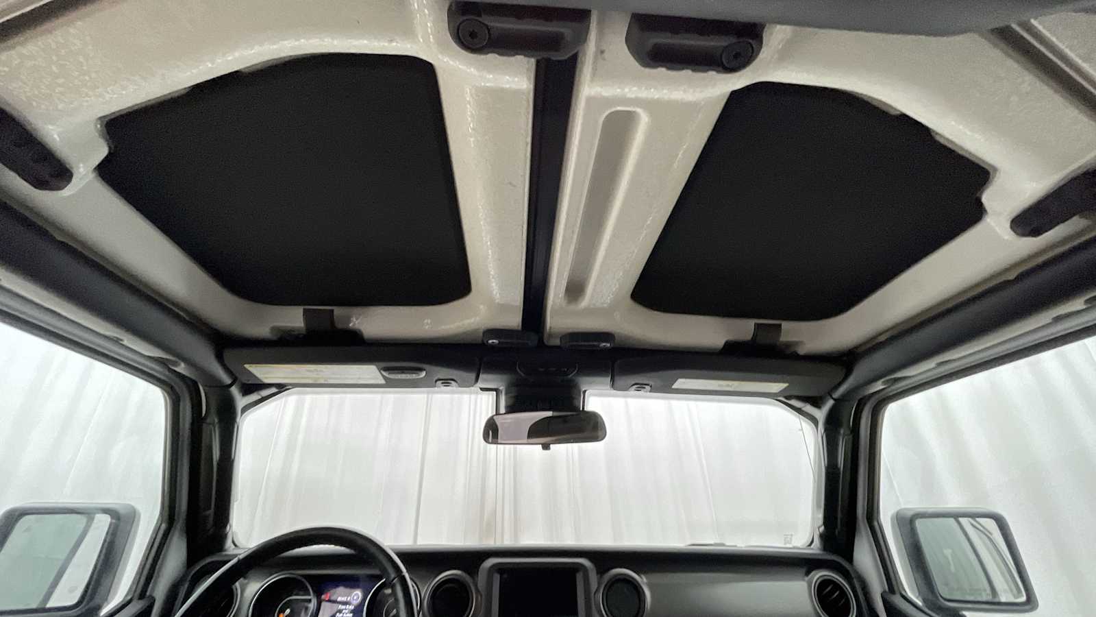 Thumbnail: 2023 Jeep Gladiator - 8