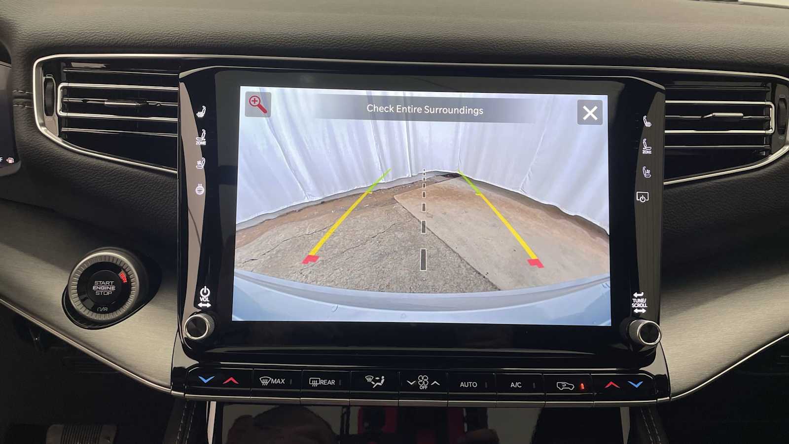 Thumbnail: 2025 Jeep Wagoneer - 5