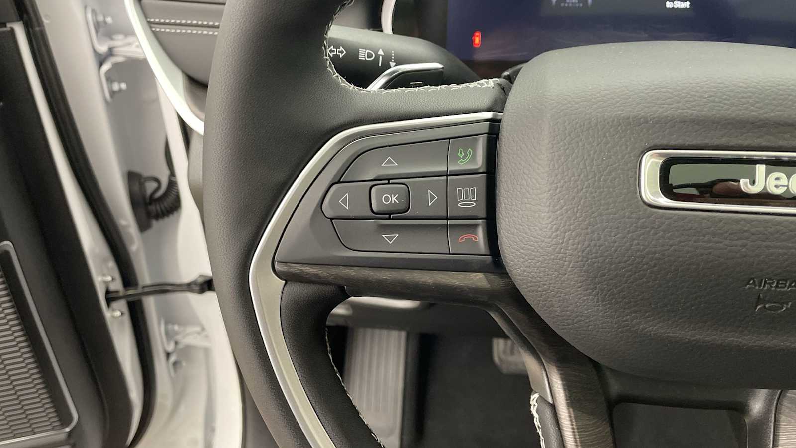 Thumbnail: 2026 Jeep Grand Cherokee - 15