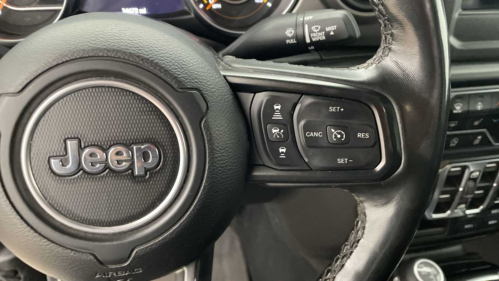 Thumbnail: 2023 Jeep Gladiator - 14