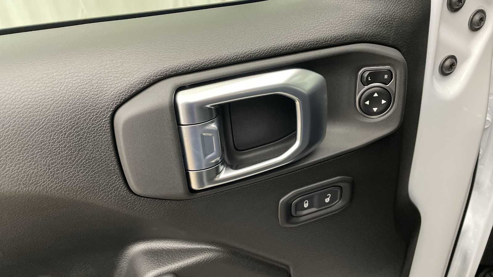 Thumbnail: 2026 Jeep Wrangler - 6