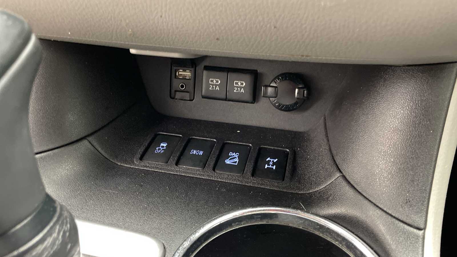 Thumbnail: 2018 Toyota Highlander - 21