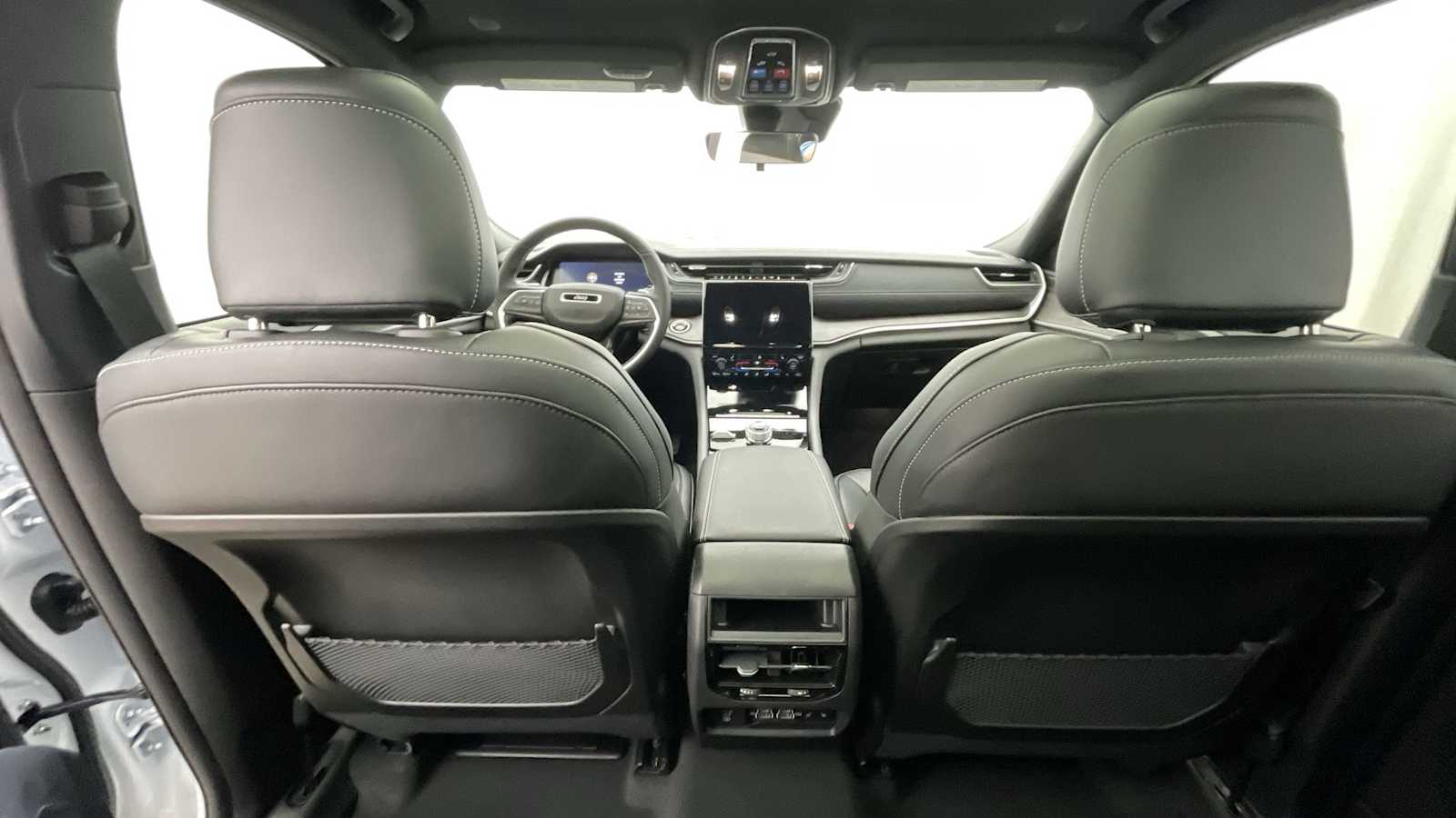 Thumbnail: 2025 Jeep Grand Cherokee - 8