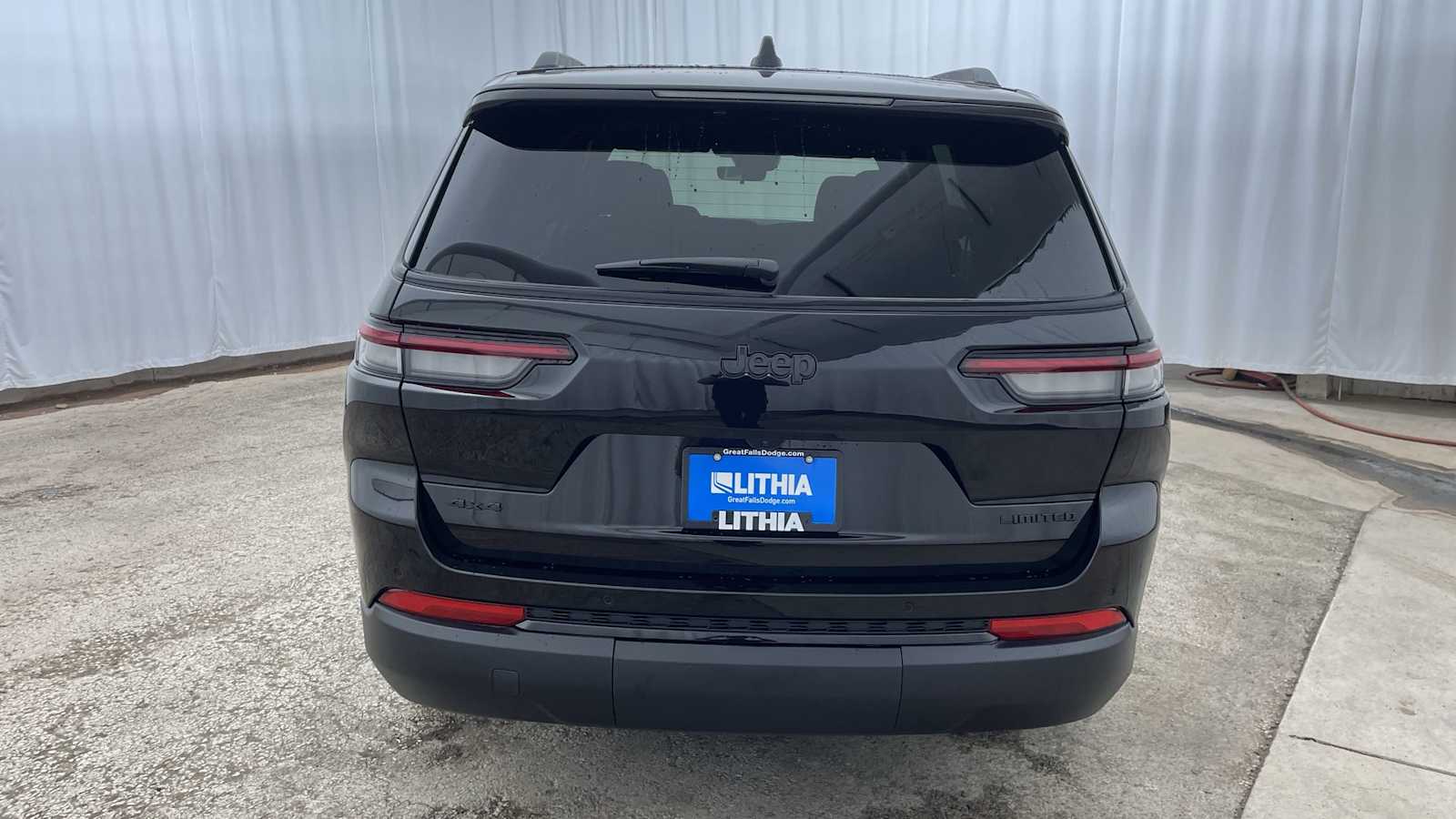 Thumbnail: 2025 Jeep Grand Cherokee - 37