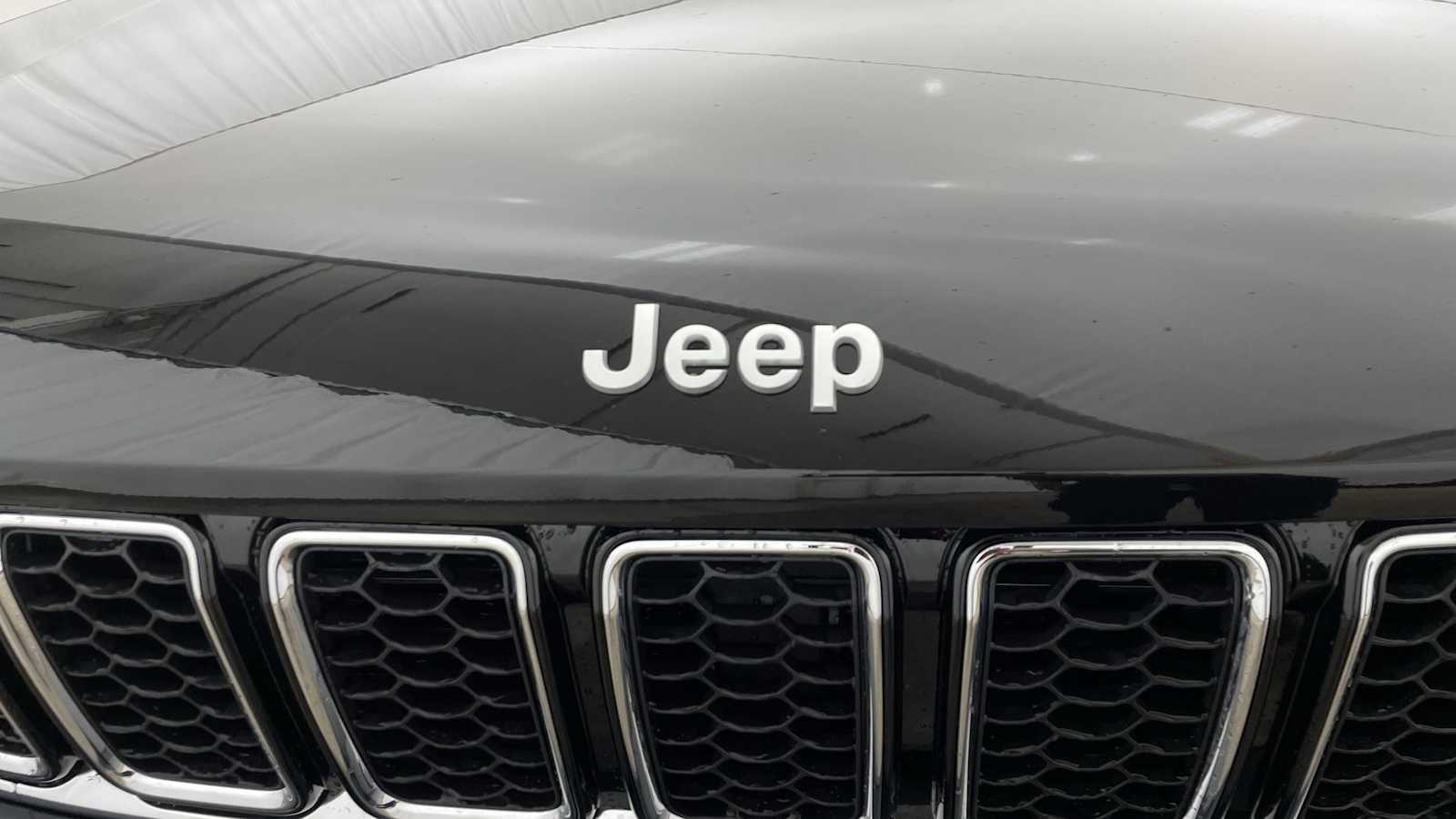 Thumbnail: 2025 Jeep Grand Cherokee - 42