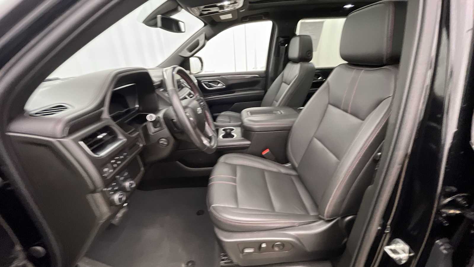 Thumbnail: 2022 Chevrolet Suburban - 6