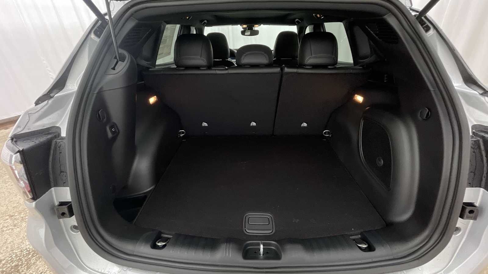 Thumbnail: 2025 Jeep Compass - 30